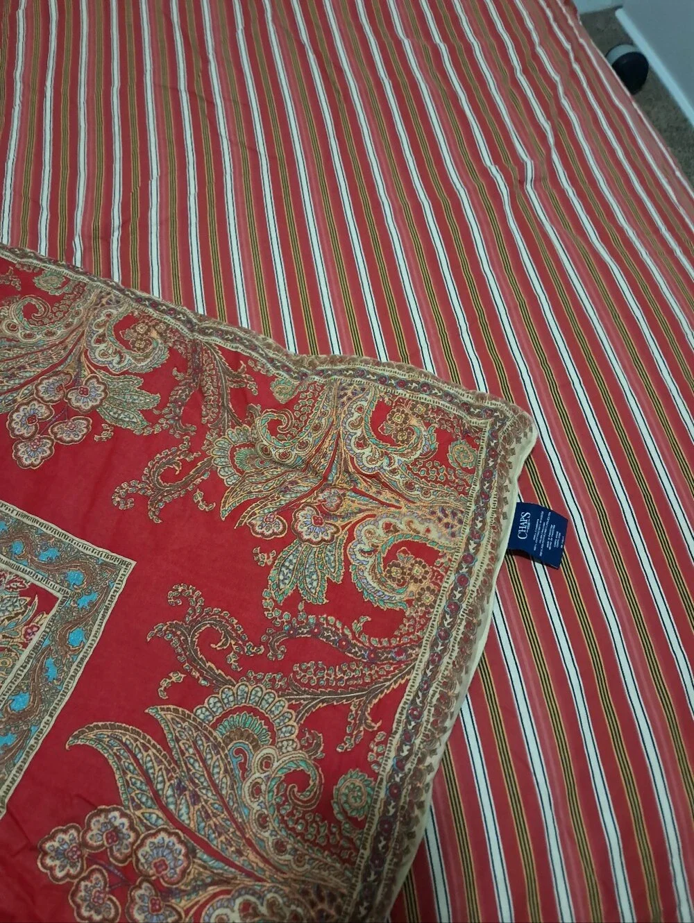 Chaps Home Ralph Lauren Juliette Red-Gold Floral Paisley Comforter Queen. 96x92